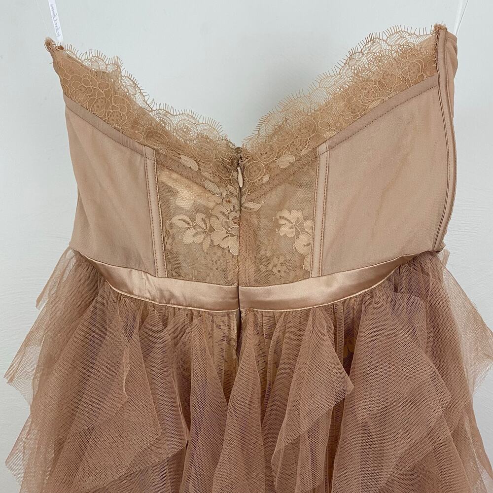 Elegant Strapless Ruffled Gown - Picture 11 of 16
